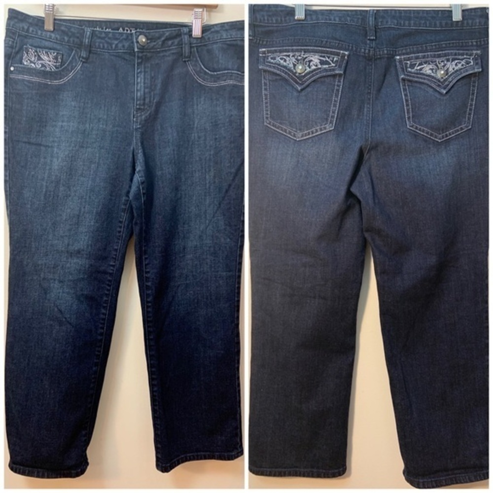 Apt 9 Dark Blue Wash Straight Leg Ankle Jeans
